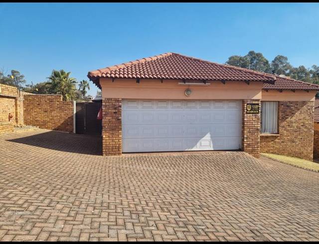 3 BEDROOM CLUSTER FOR SALE IN ELANDSHAVEN